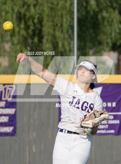 Thumbnail 3 in Hernando vs. DeSoto Central photogallery.