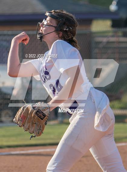 Thumbnail 3 in Hernando vs. DeSoto Central photogallery.
