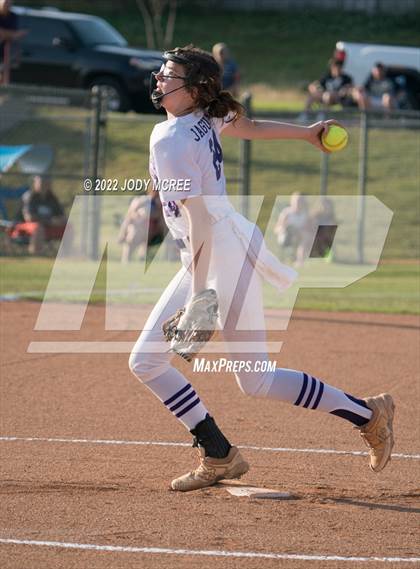 Thumbnail 3 in Hernando vs. DeSoto Central photogallery.