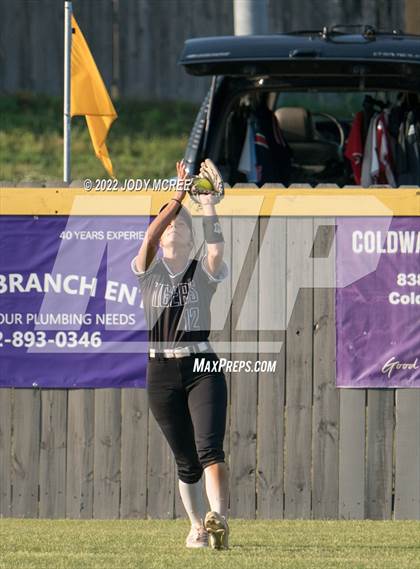 Thumbnail 1 in Hernando vs. DeSoto Central photogallery.