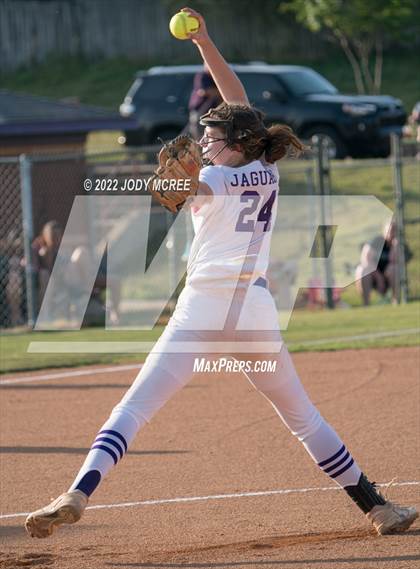 Thumbnail 3 in Hernando vs. DeSoto Central photogallery.
