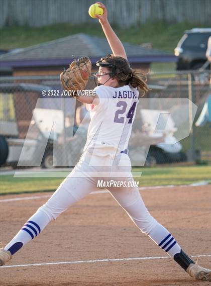 Thumbnail 3 in Hernando vs. DeSoto Central photogallery.
