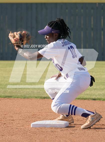 Thumbnail 2 in Hernando vs. DeSoto Central photogallery.