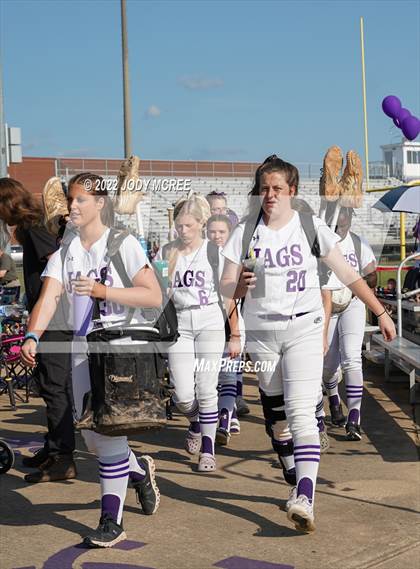 Thumbnail 1 in Hernando vs. DeSoto Central photogallery.
