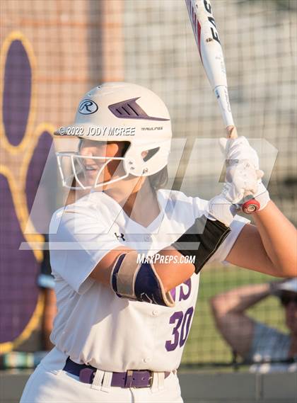 Thumbnail 1 in Hernando vs. DeSoto Central photogallery.