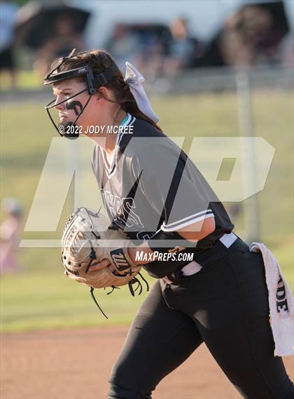 Thumbnail 2 in Hernando vs. DeSoto Central photogallery.