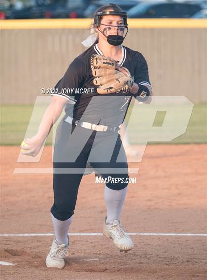 Thumbnail 2 in Hernando vs. DeSoto Central photogallery.