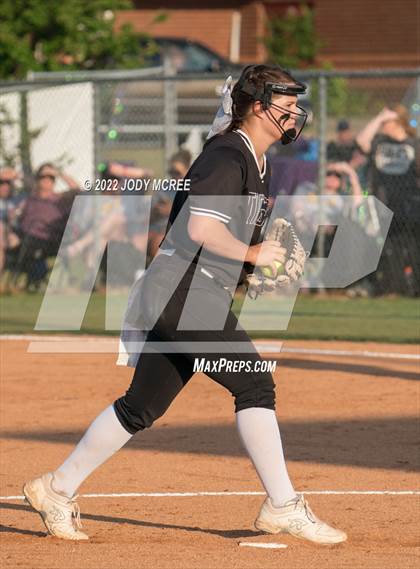 Thumbnail 2 in Hernando vs. DeSoto Central photogallery.