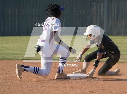 Thumbnail 1 in Hernando vs. DeSoto Central photogallery.