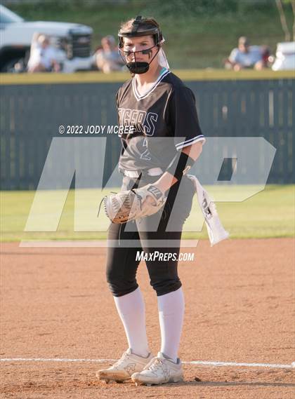 Thumbnail 1 in Hernando vs. DeSoto Central photogallery.