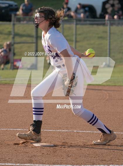 Thumbnail 2 in Hernando vs. DeSoto Central photogallery.