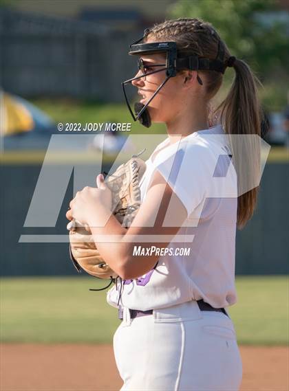 Thumbnail 2 in Hernando vs. DeSoto Central photogallery.