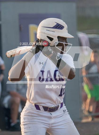 Thumbnail 2 in Hernando vs. DeSoto Central photogallery.