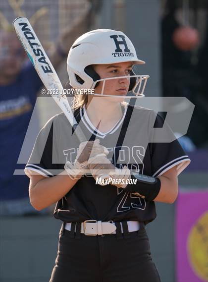 Thumbnail 1 in Hernando vs. DeSoto Central photogallery.