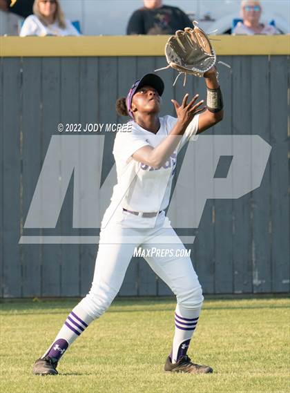 Thumbnail 1 in Hernando vs. DeSoto Central photogallery.