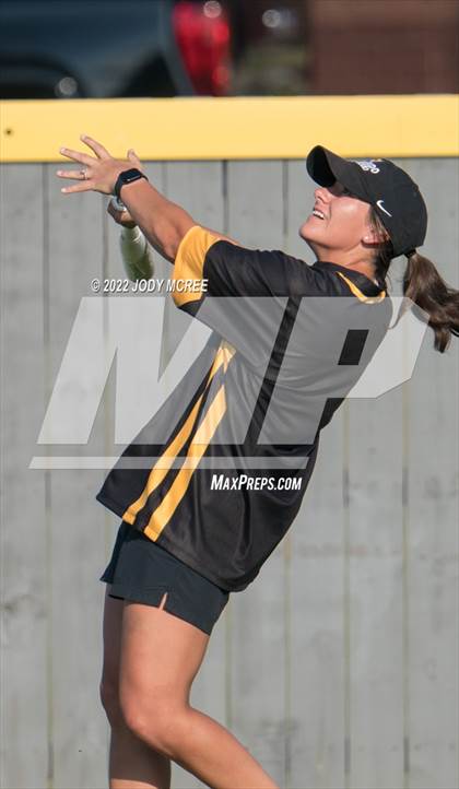 Thumbnail 1 in Hernando vs. DeSoto Central photogallery.