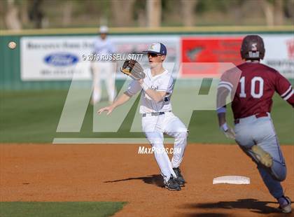 Thumbnail 2 in Kingfisher vs Edmond Memorial photogallery.