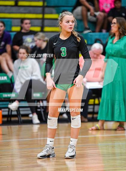 Thumbnail 1 in Brenham vs College Station photogallery.