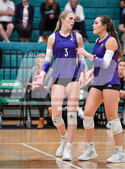 Thumbnail 3 in Brenham vs College Station photogallery.