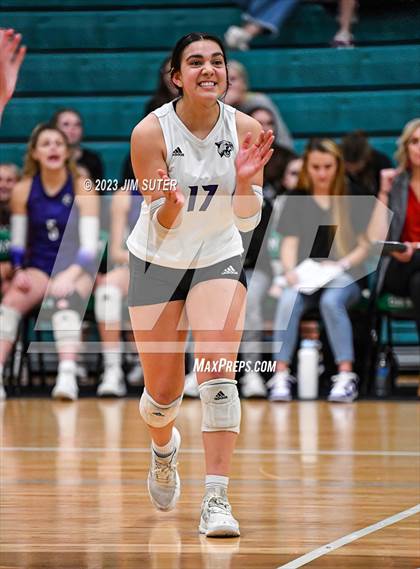 Thumbnail 3 in Brenham vs College Station photogallery.