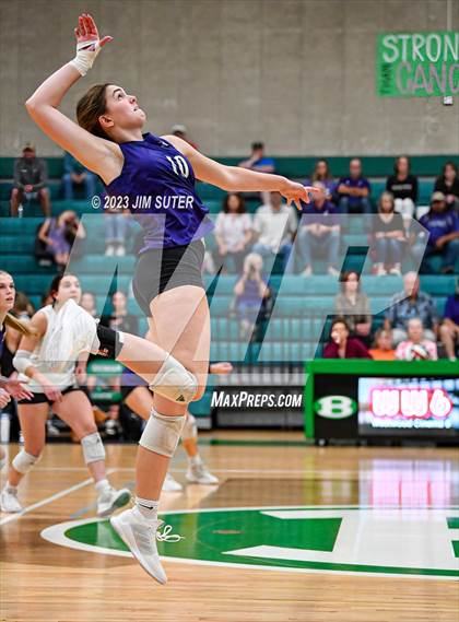 Thumbnail 3 in Brenham vs College Station photogallery.