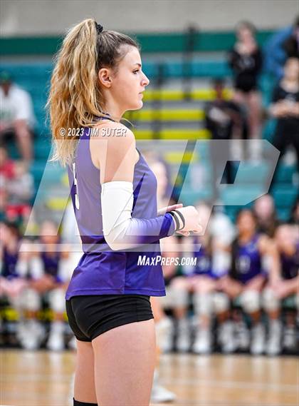 Thumbnail 1 in Brenham vs College Station photogallery.