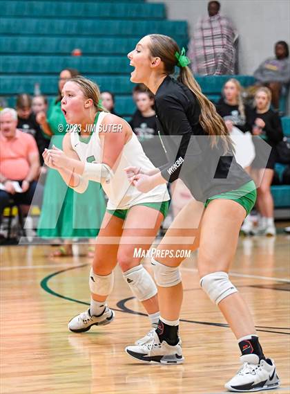 Thumbnail 2 in Brenham vs College Station photogallery.