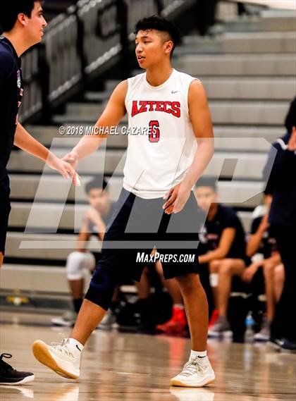 Thumbnail 3 in Montgomery vs. San Dieguito Academy (CIF SDS D2 Final) photogallery.