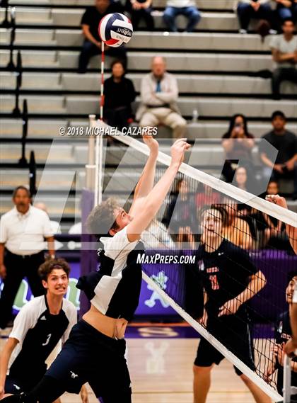 Thumbnail 2 in Montgomery vs. San Dieguito Academy (CIF SDS D2 Final) photogallery.
