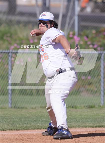 Thumbnail 2 in Christian @ Clairemont photogallery.