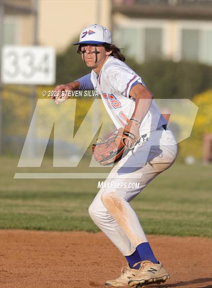 Thumbnail 2 in Christian @ Clairemont photogallery.