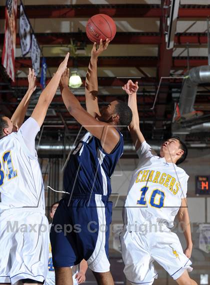 Thumbnail 3 in Charter Oak vs Summit (Inland Empire Classic) photogallery.