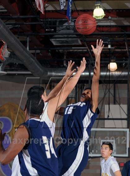 Thumbnail 3 in Charter Oak vs Summit (Inland Empire Classic) photogallery.