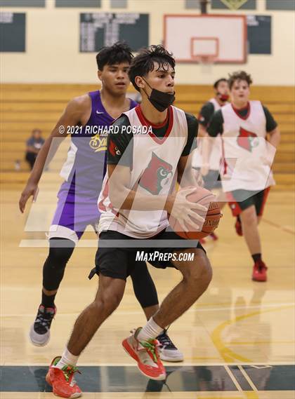 Thumbnail 2 in Minarets @ Lindsay (Fall League)  photogallery.