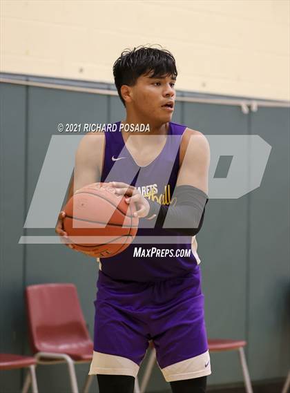 Thumbnail 2 in Minarets @ Lindsay (Fall League)  photogallery.