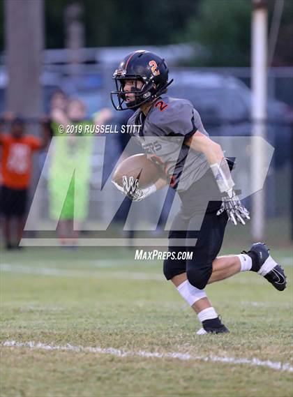 Thumbnail 2 in Cashion vs Crescent photogallery.