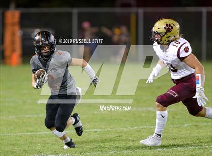 Thumbnail 1 in Cashion vs Crescent photogallery.