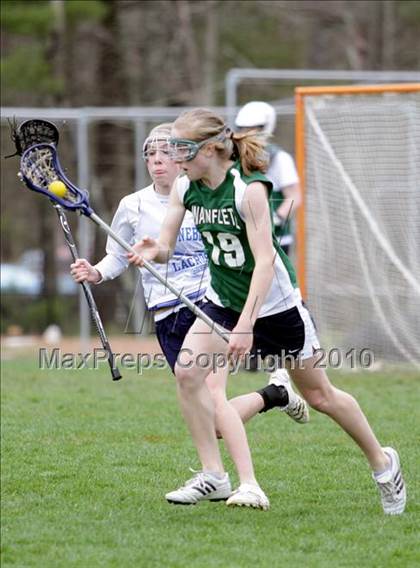 Thumbnail 3 in Kennebunk vs Waynflete photogallery.