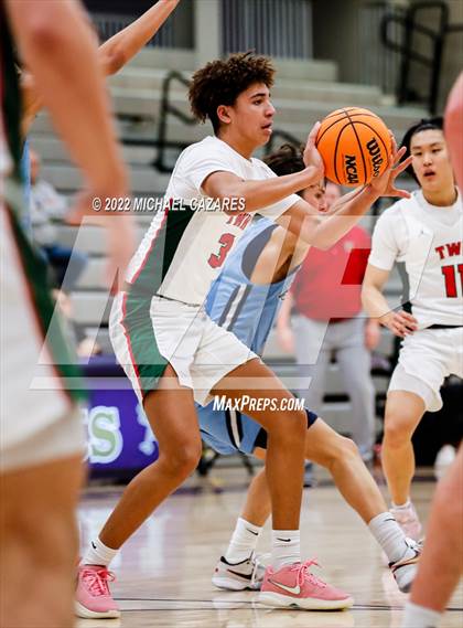 Thumbnail 3 in The Woodlands vs. Bellarmine College Prep (Torrey Pines Holiday Classic, San Diego, CA) photogallery.