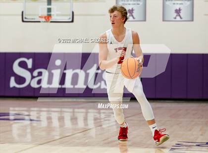 Thumbnail 3 in The Woodlands vs. Bellarmine College Prep (Torrey Pines Holiday Classic, San Diego, CA) photogallery.