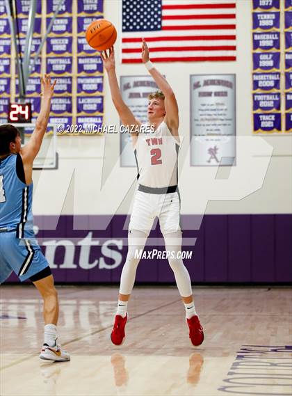 Thumbnail 3 in The Woodlands vs. Bellarmine College Prep (Torrey Pines Holiday Classic, San Diego, CA) photogallery.