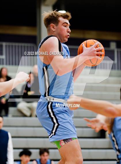 Thumbnail 1 in The Woodlands vs. Bellarmine College Prep (Torrey Pines Holiday Classic, San Diego, CA) photogallery.
