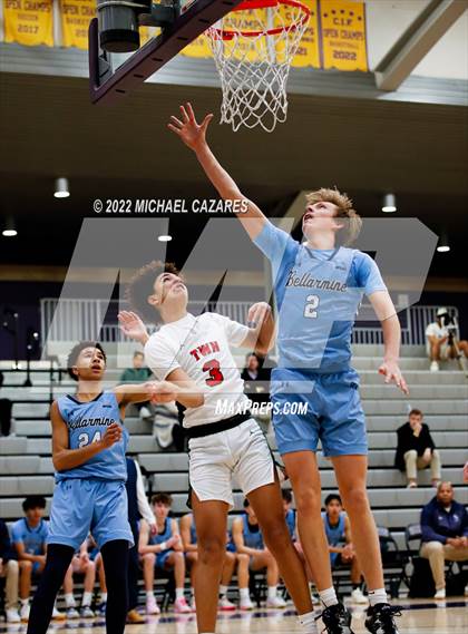 Thumbnail 1 in The Woodlands vs. Bellarmine College Prep (Torrey Pines Holiday Classic, San Diego, CA) photogallery.