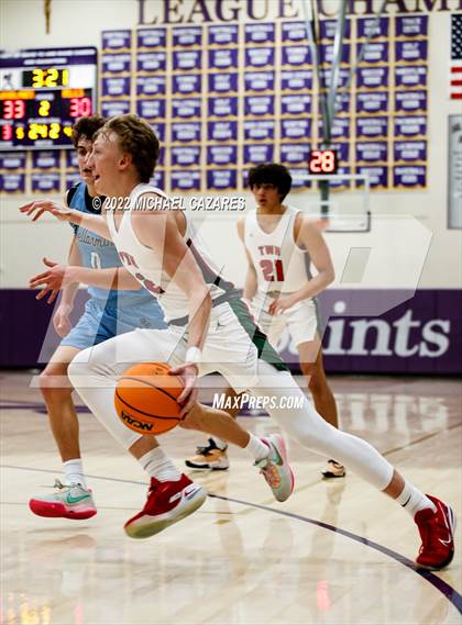 Thumbnail 1 in The Woodlands vs. Bellarmine College Prep (Torrey Pines Holiday Classic, San Diego, CA) photogallery.