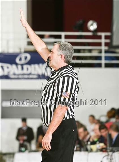 Thumbnail 3 in Garfield vs Morgan Park (Spalding Hoophall Classic) photogallery.