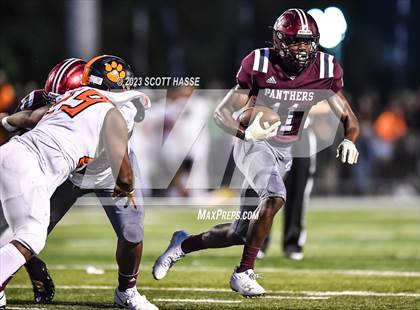 Thumbnail 1 in Belleville vs. River Rouge photogallery.
