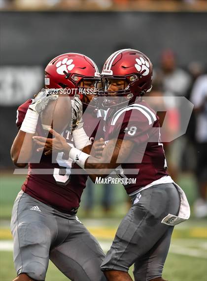 Thumbnail 2 in Belleville vs. River Rouge photogallery.