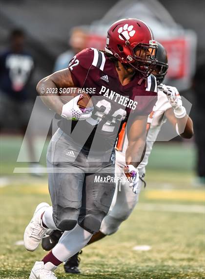 Thumbnail 3 in Belleville vs. River Rouge photogallery.