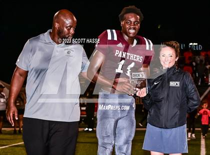 Thumbnail 2 in Belleville vs. River Rouge photogallery.