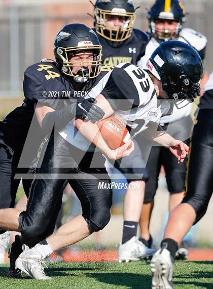 Thumbnail 3 in Foothill @ Canyon photogallery.